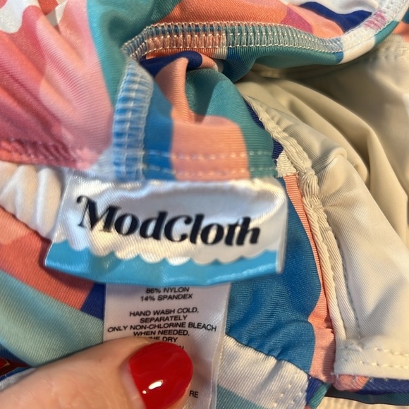 EUC ModCloth One Piece Pastel Geometric High Rise Pin Up Swimsuit Medium - Picture 10 of 13